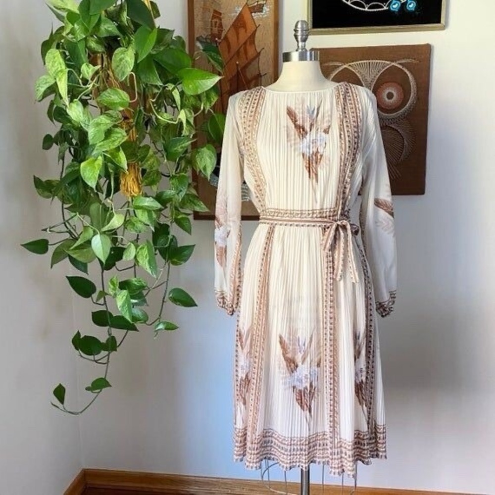 VTG!‎ Hal Ferman Cream Sheer Floral Accordion Pleated Midi Dress 70s Cottagecore